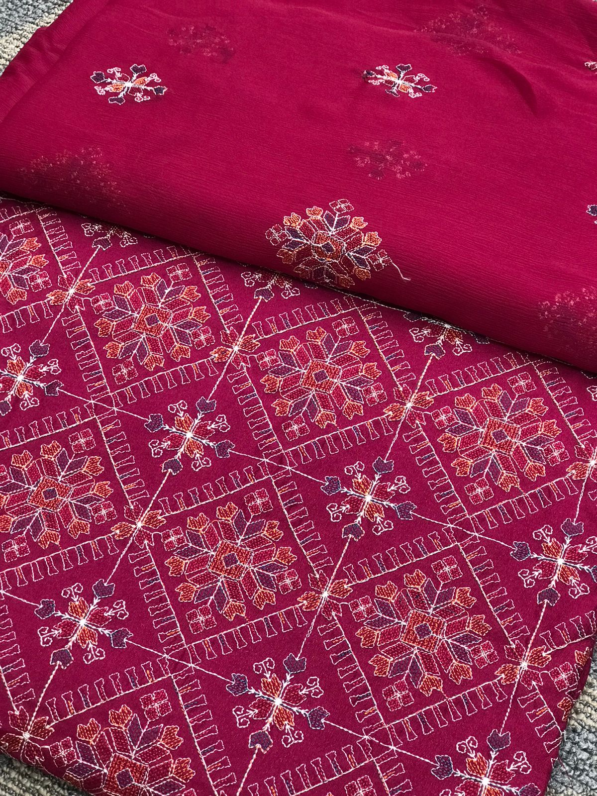 Bareeze Karandi Embroidered 3 Pieces Suit BKE3