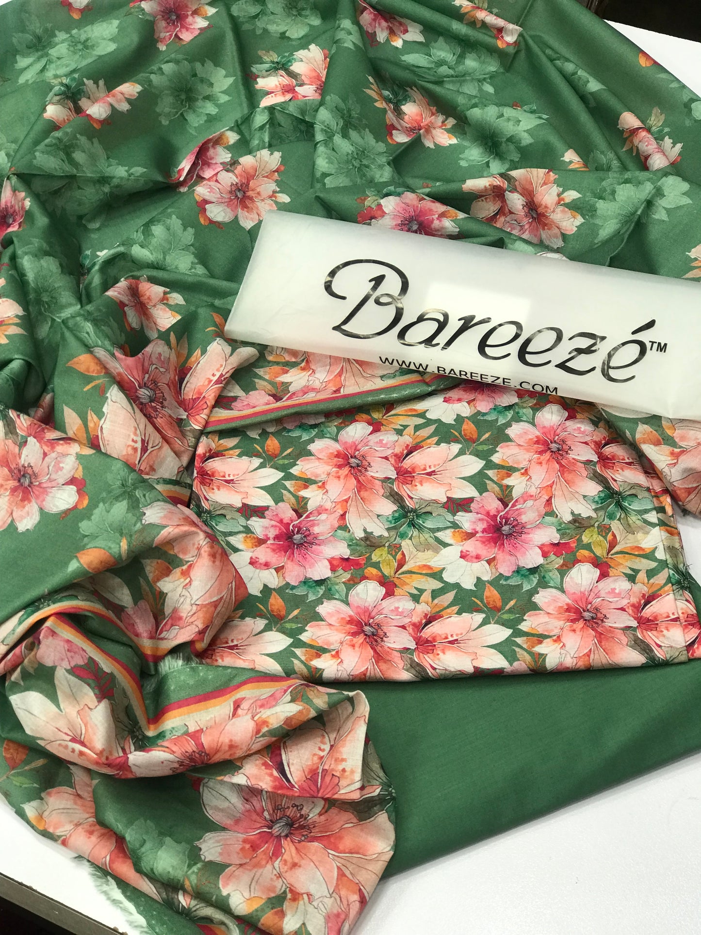 3 piece printed lawn