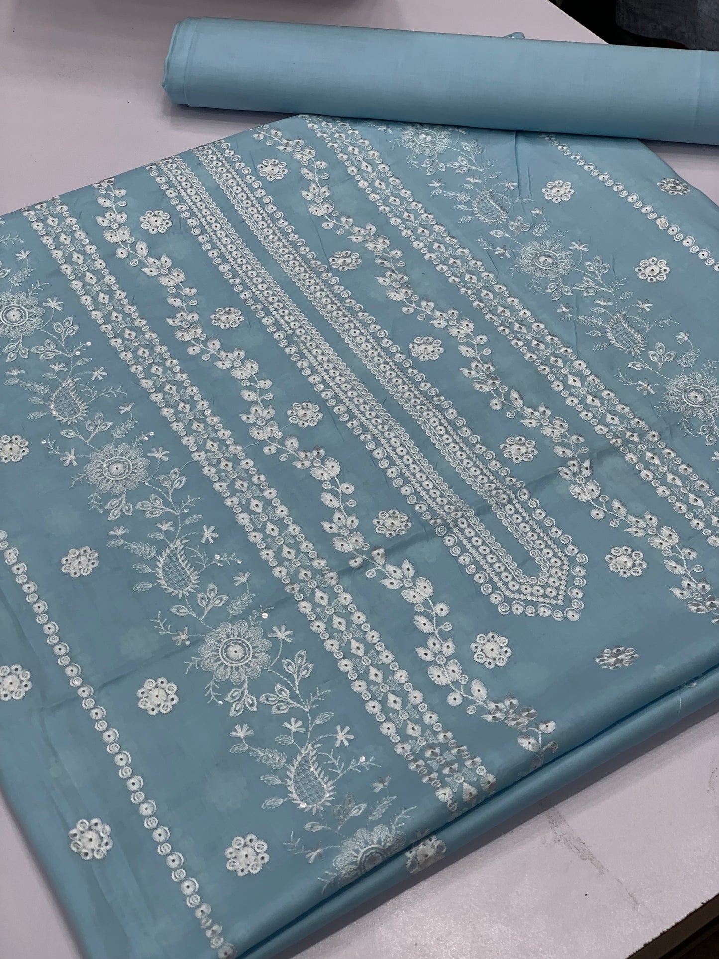 Bareeze lawn 2 piece