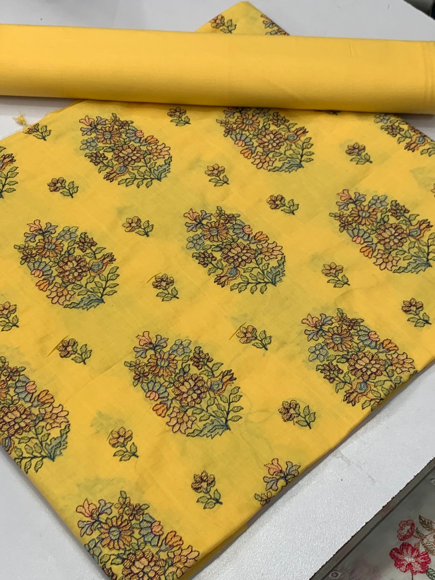 Bareeze lawn 2pc (lemon)