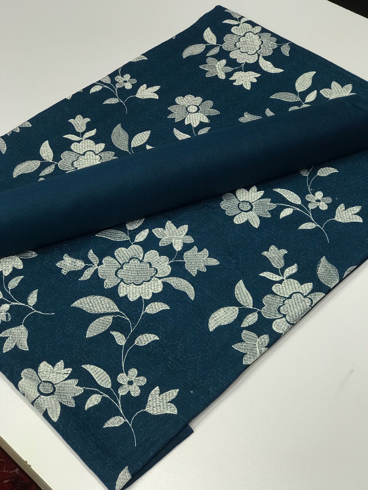 Bareeze lawn 2pc