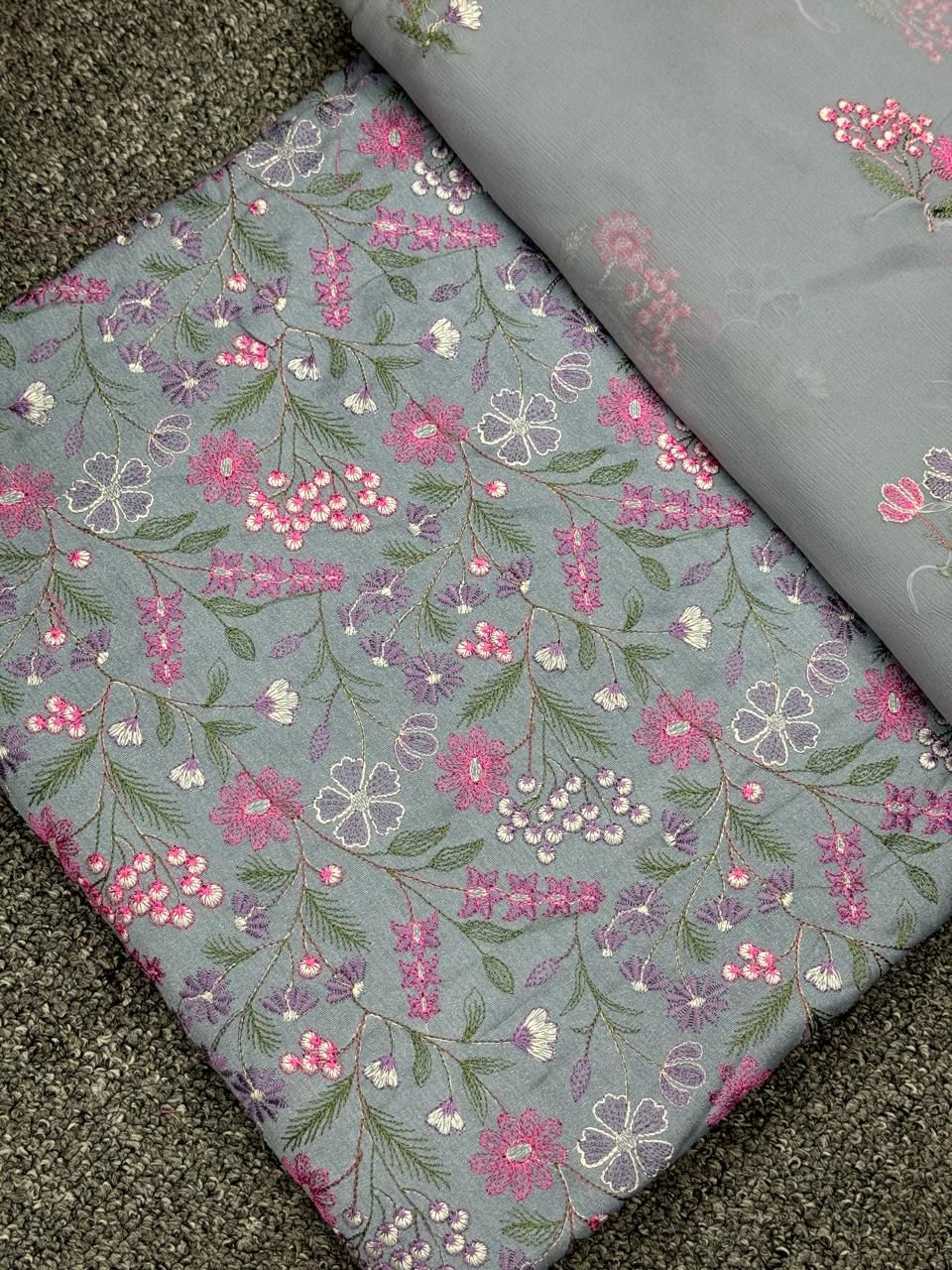 Bareeze Karandi Embroidered 3 Pieces Suit BKE3