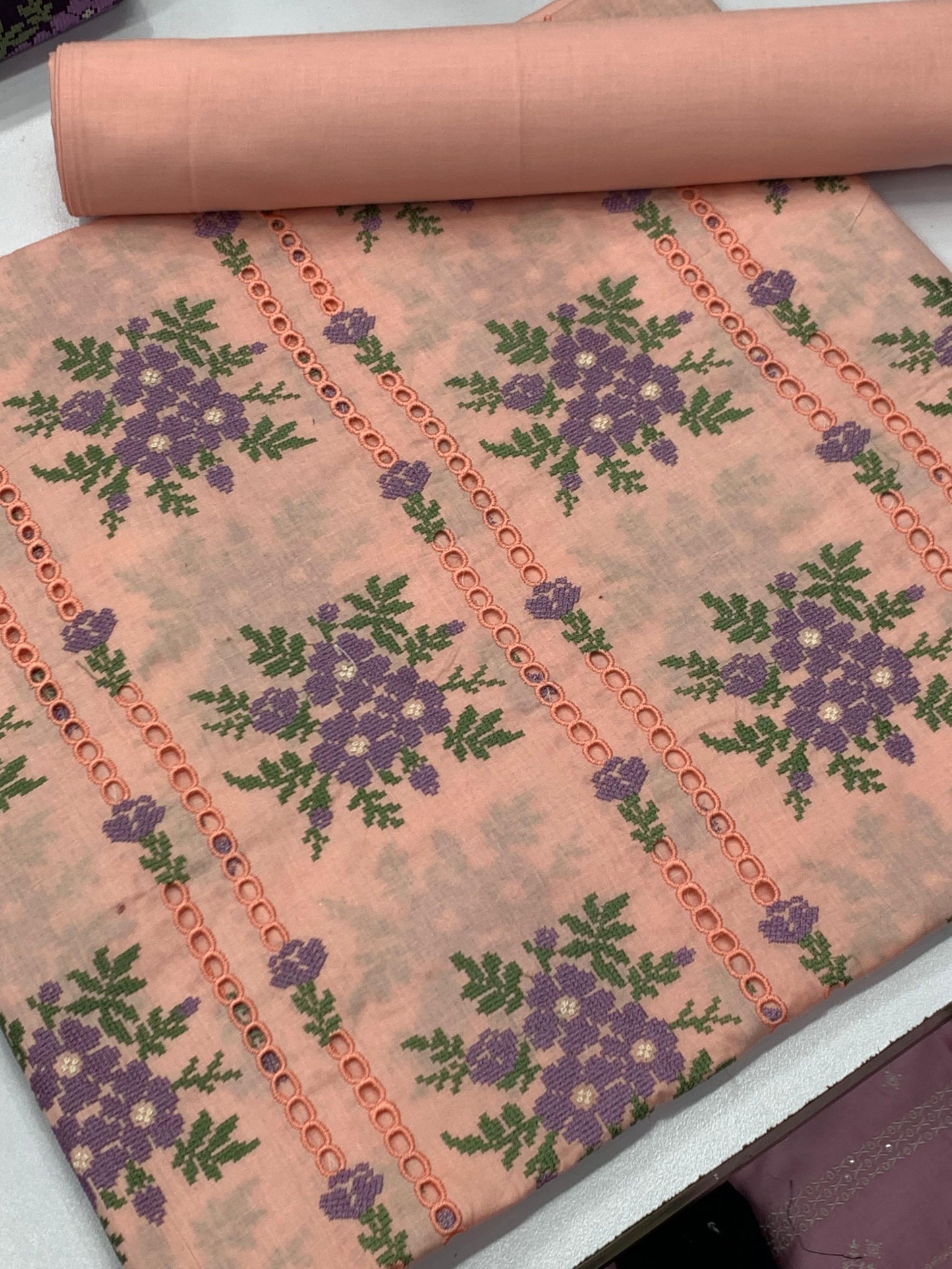 Bareeze lawn 2 piece