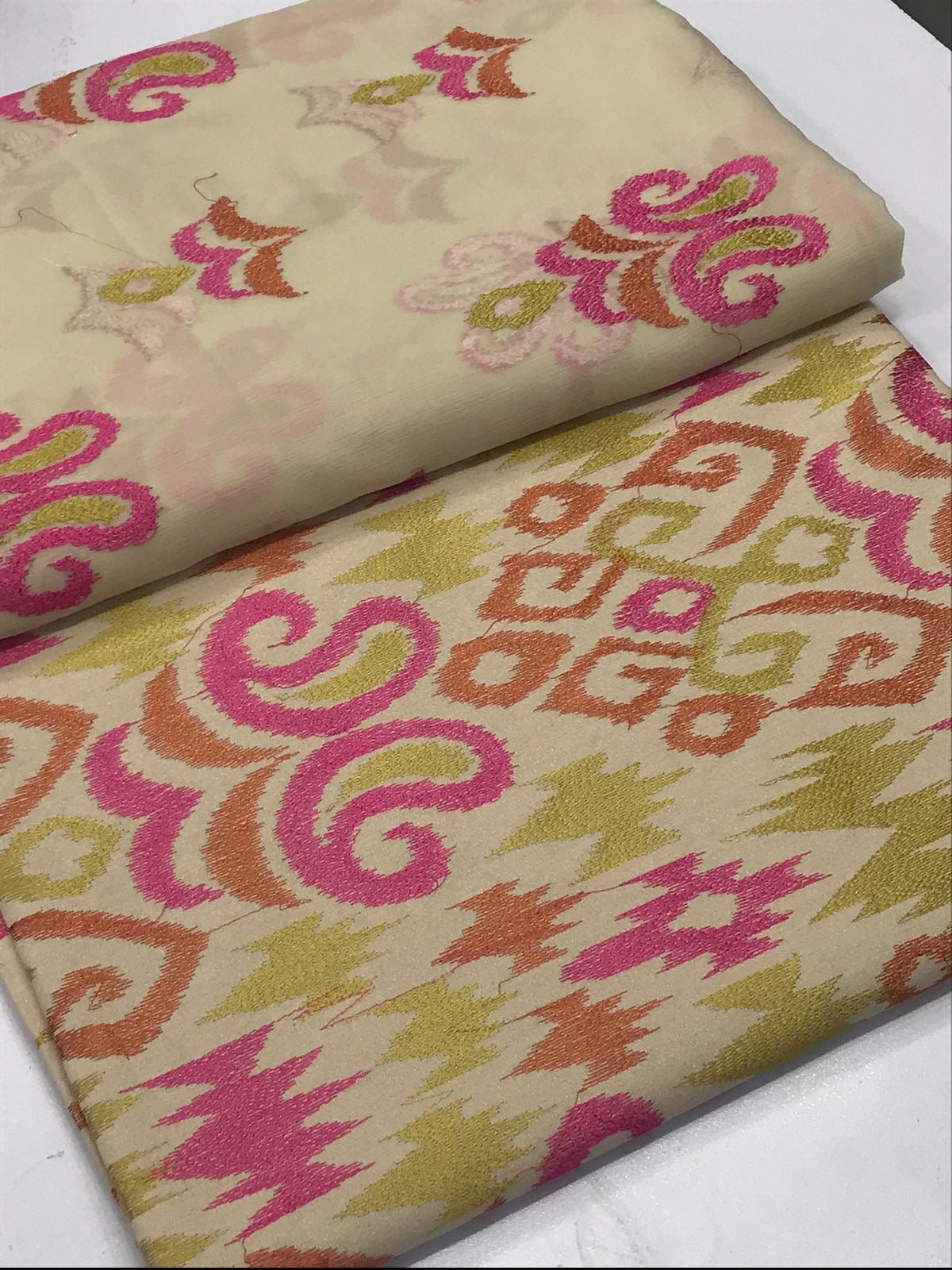 Bareeze Karandi 3 piece