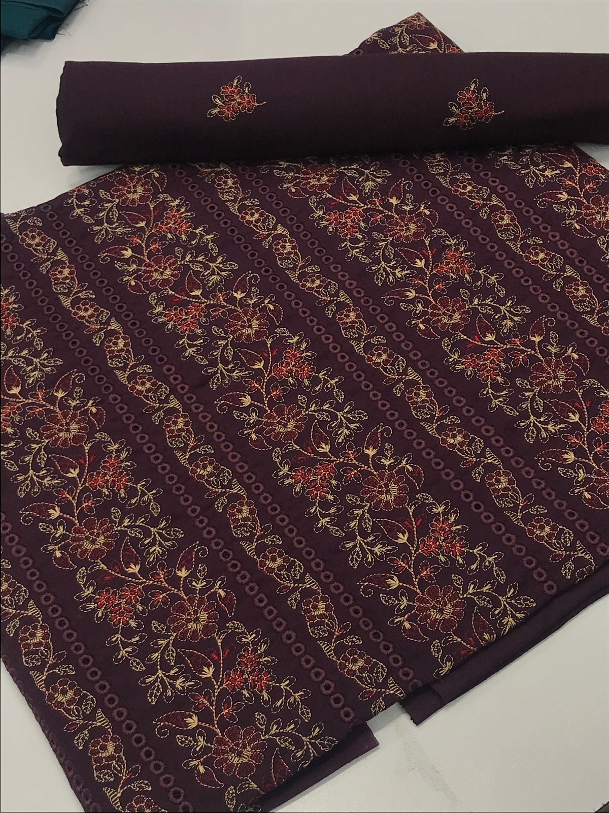 Karandi 2 piece chicken Kari