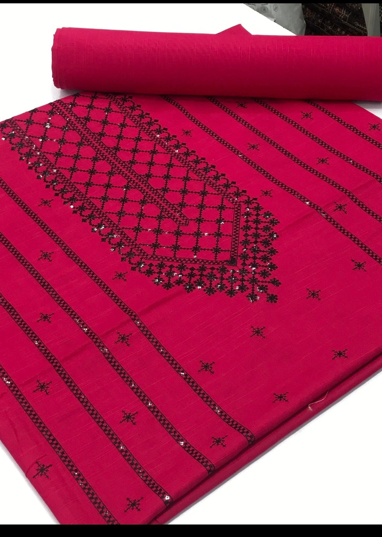 Khaddar 2pc (shocking pink)