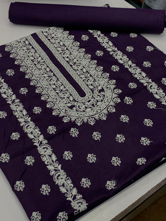 Bareeze lawn 2 piece.