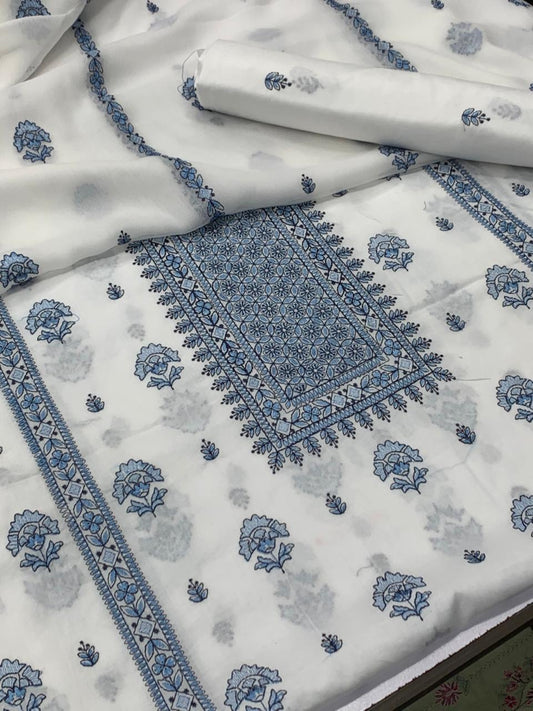 Bareeza lawn 3 piece