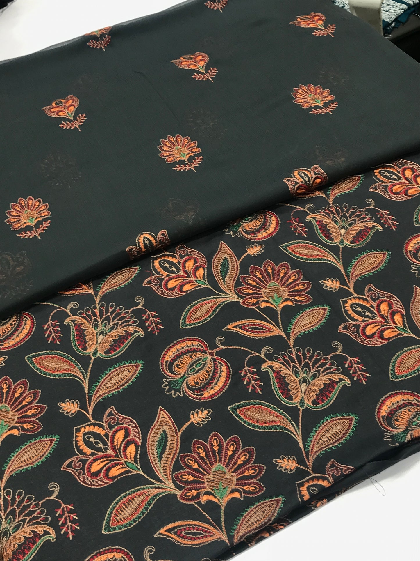 Bareeze Karandi 3 piece