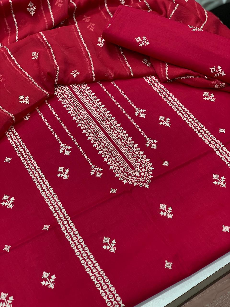 Bareeze lawn 3 piece