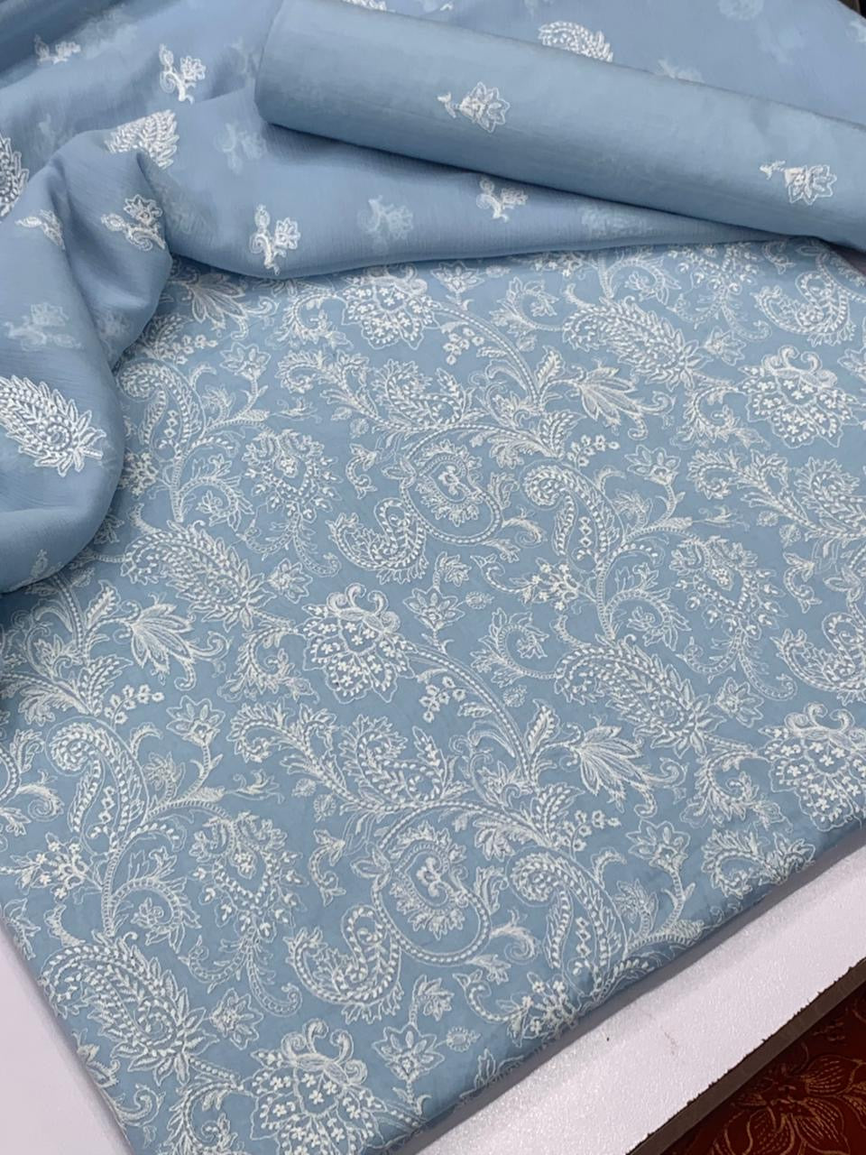Bareeza light blue lawn 3 piece