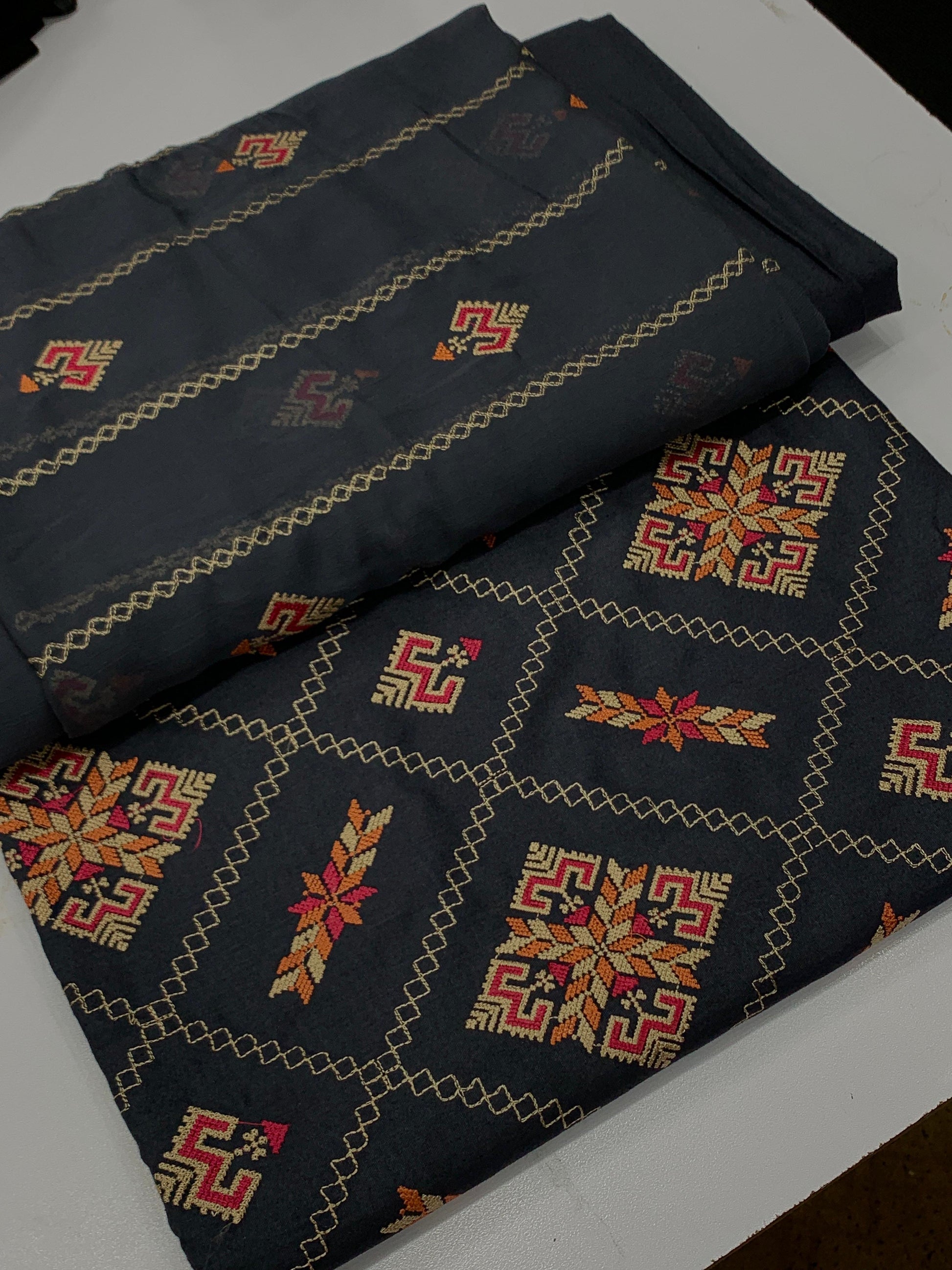 Bareeze Karandi 3 Piece