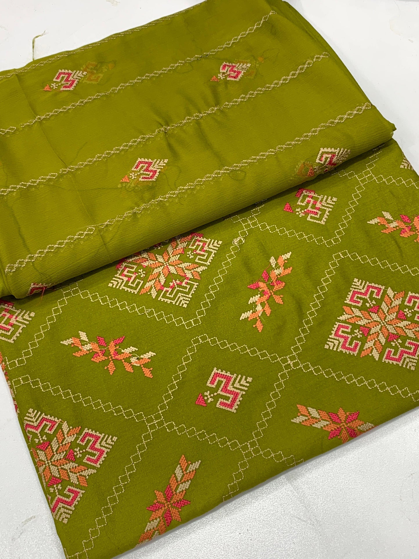 ✨ Bareeze Karandi 3-Piece