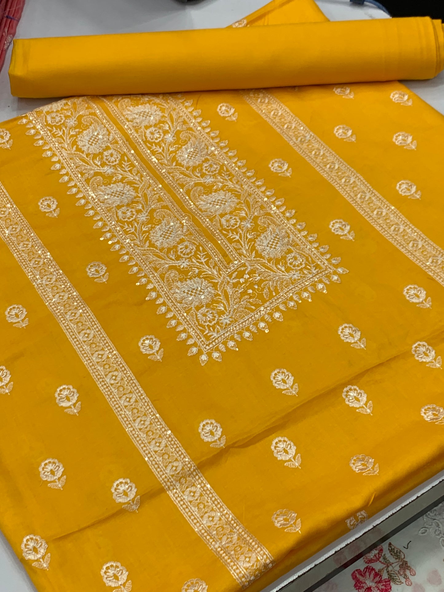 Bareeze lawn 2 piece