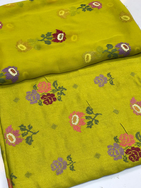 Bareeze Karandi Embroidered 3 Pieces Suit BKE3