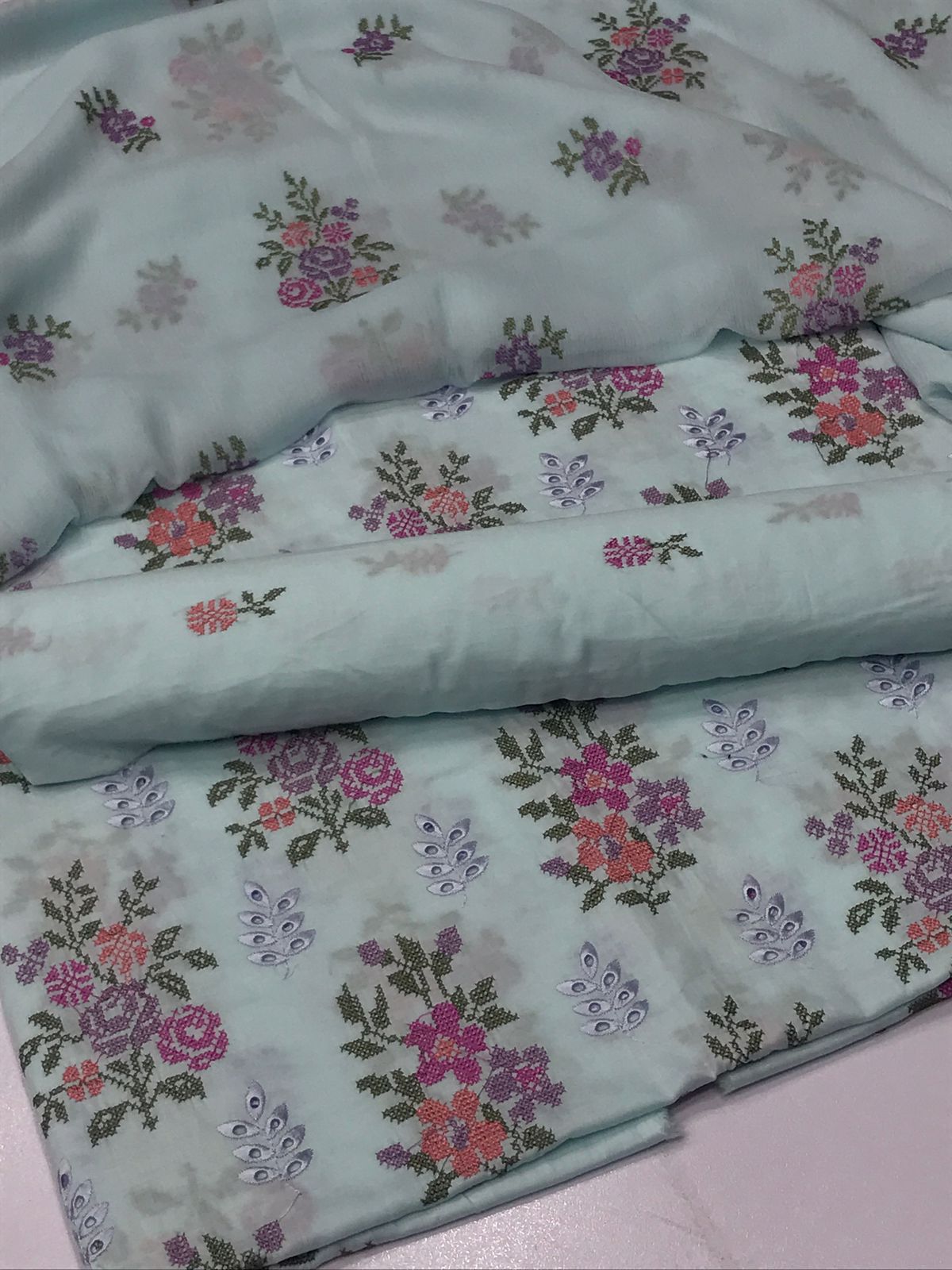 Bareeza lawn 3 piece
