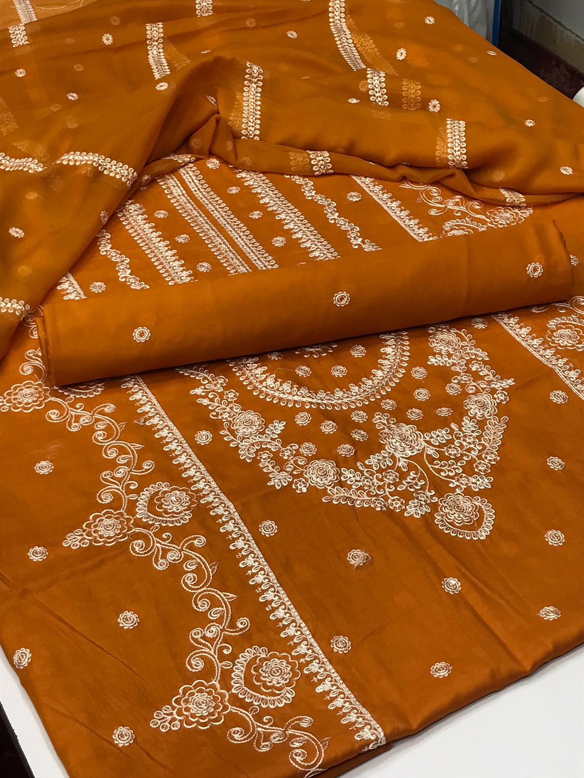 Bareeze lawn 3 piece