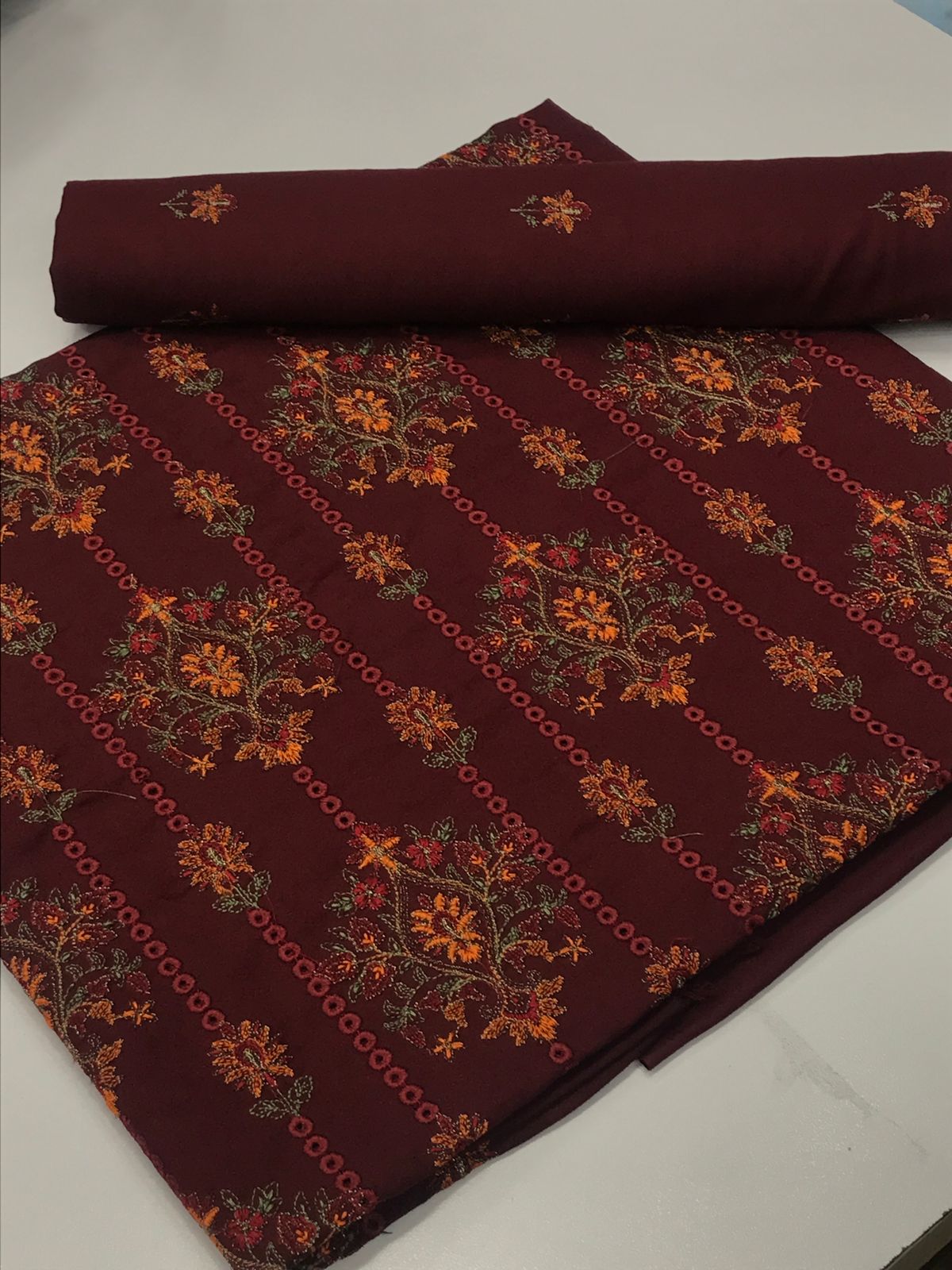 Karandi 2 piece chickan Kari