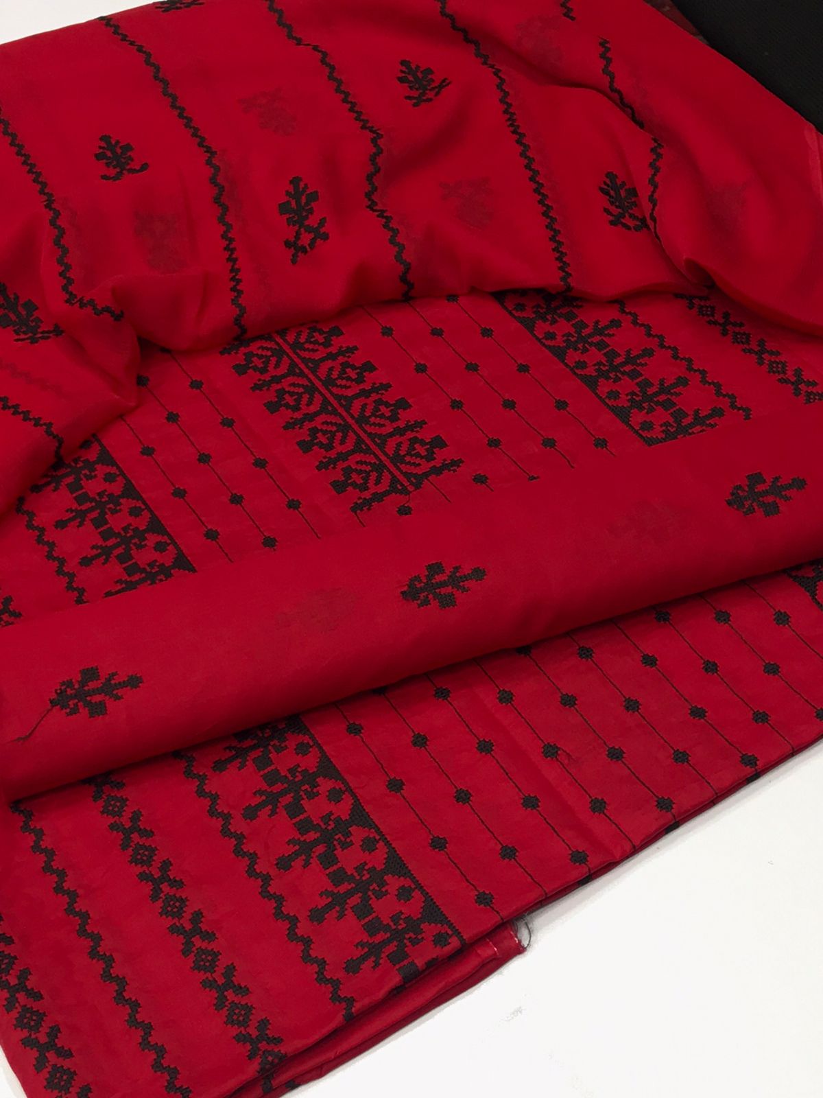 Bareeza lawn 3 piece